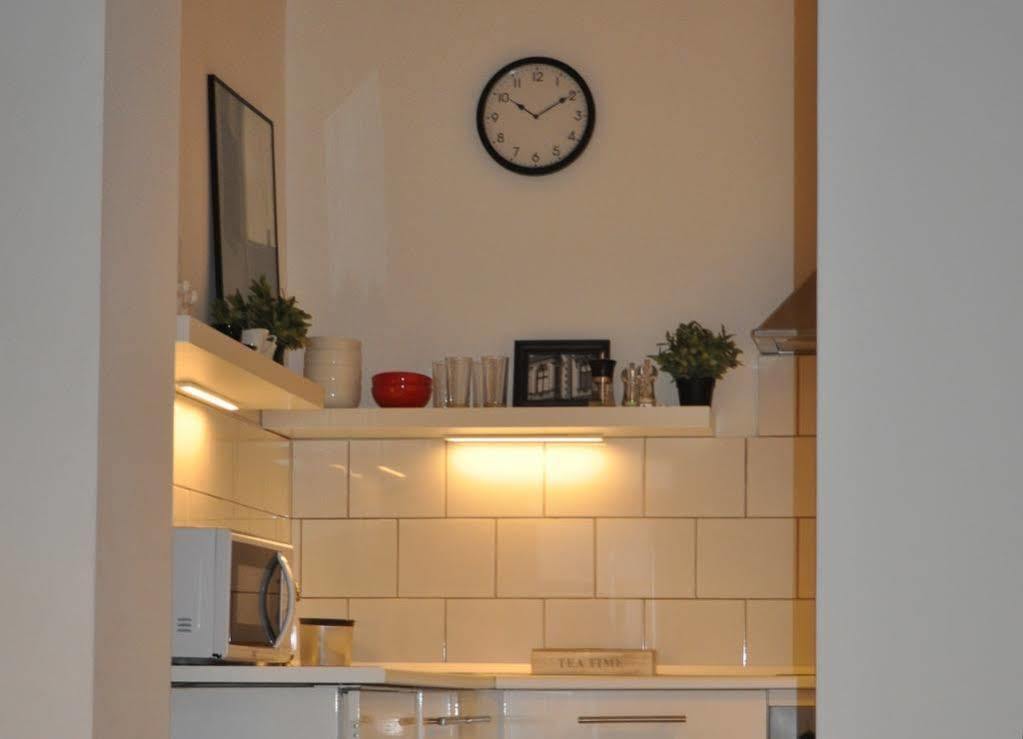 Vendeghaz A Harom Szivarhoz Apartment
