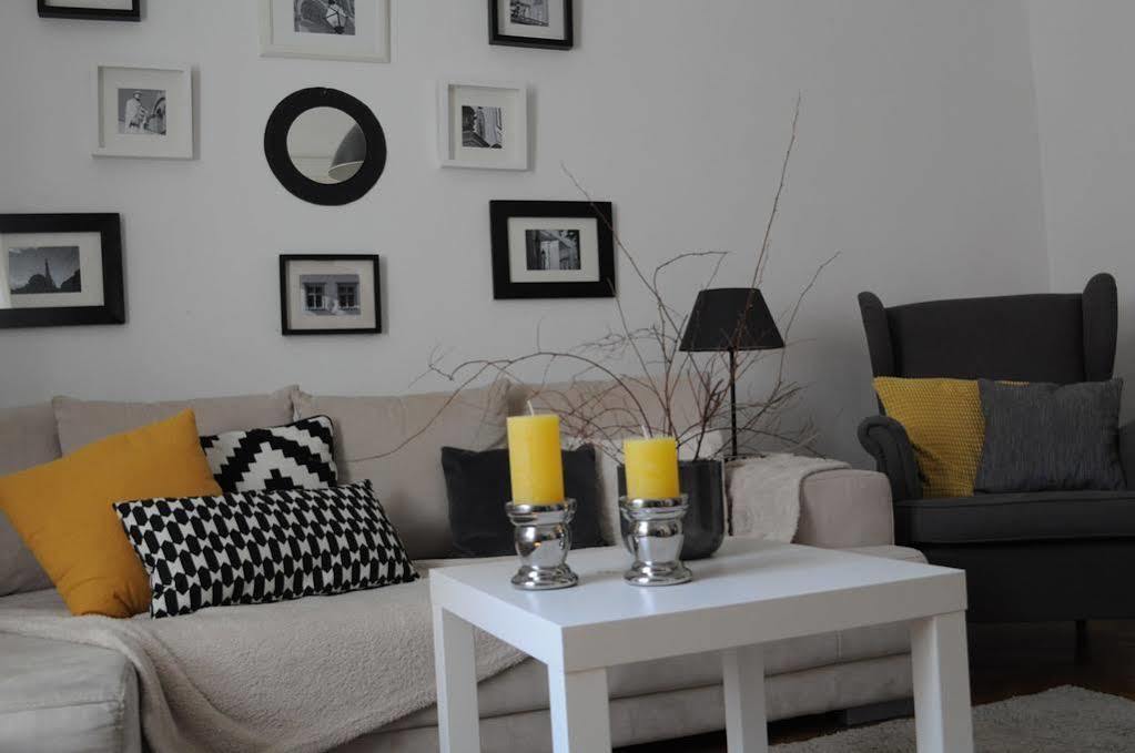 Vendeghaz A Harom Szivarhoz Apartment